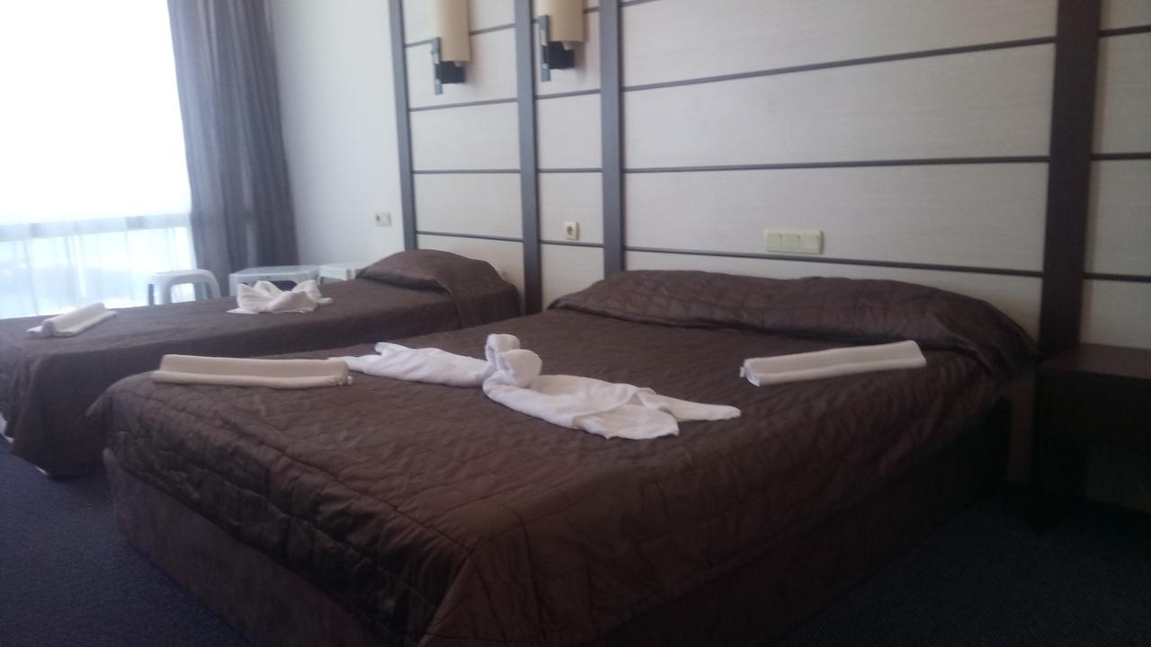 Sunny Bay Beach Hotel Pomorie Exterior photo